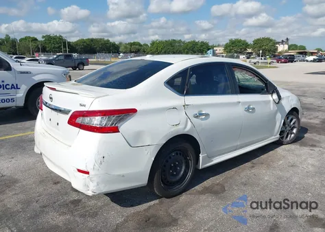 2015 Nissan Sentra Sr z USA, uszkodzony, nr VIN 3N1AB7AP6FY227696